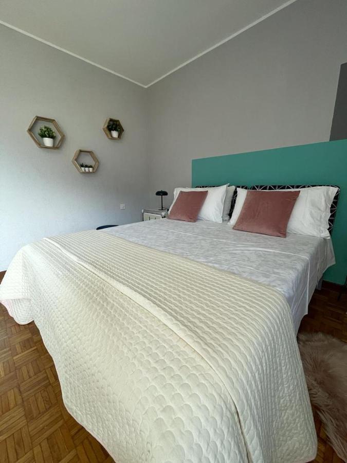 Charming Penthouse Near Como Lake Chiasso Bagian luar foto