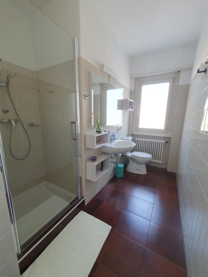 Charming Penthouse Near Como Lake Chiasso Bagian luar foto